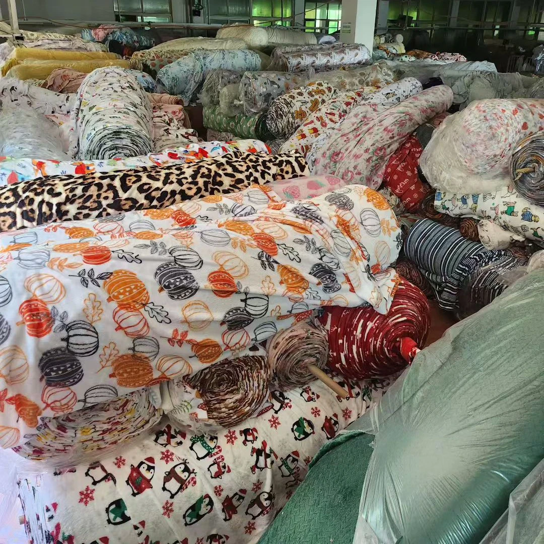 全场双面法兰绒牛奶绒瑕疵大布头实物以直播间为主地毯客厅