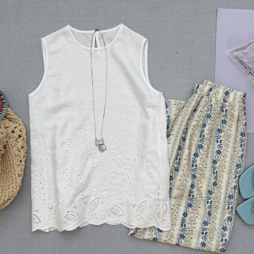 下摆镂空花边白色麻料背心