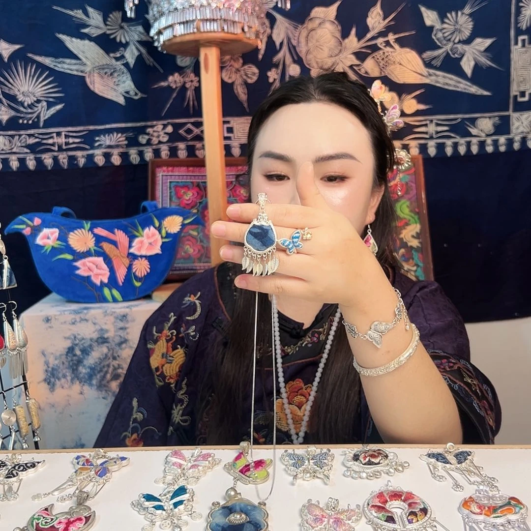 刺绣民族风新中式吊坠