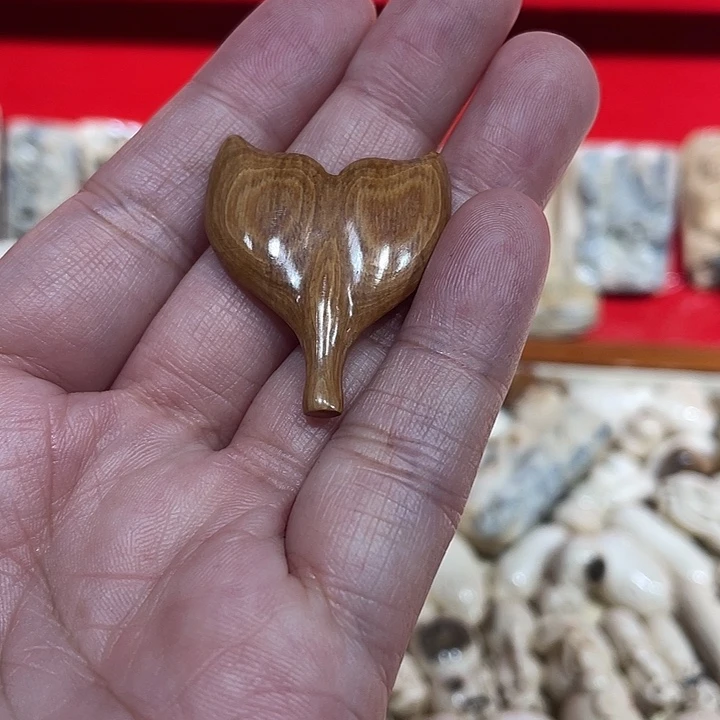 泥塑不打孔联系客服