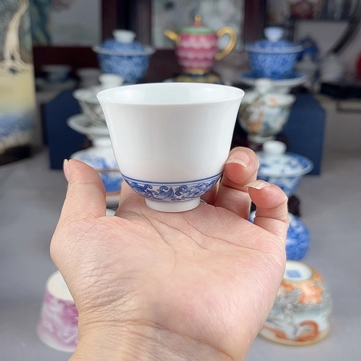 福利陶瓷小杯一个