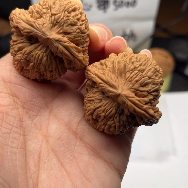 吊坠文玩核桃南疆40