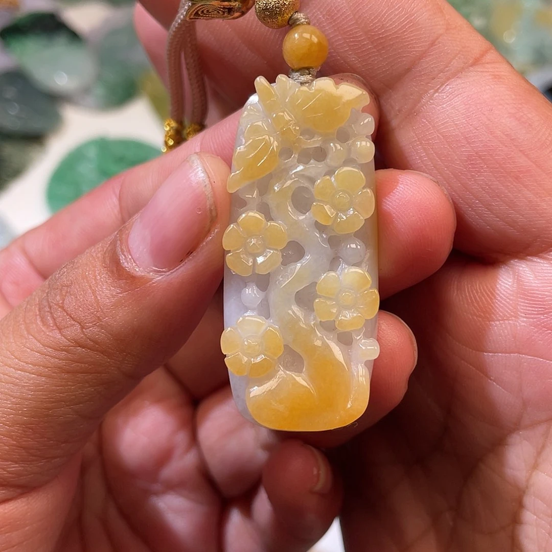 翡翠未镶嵌颈饰翡玉缘翡翠