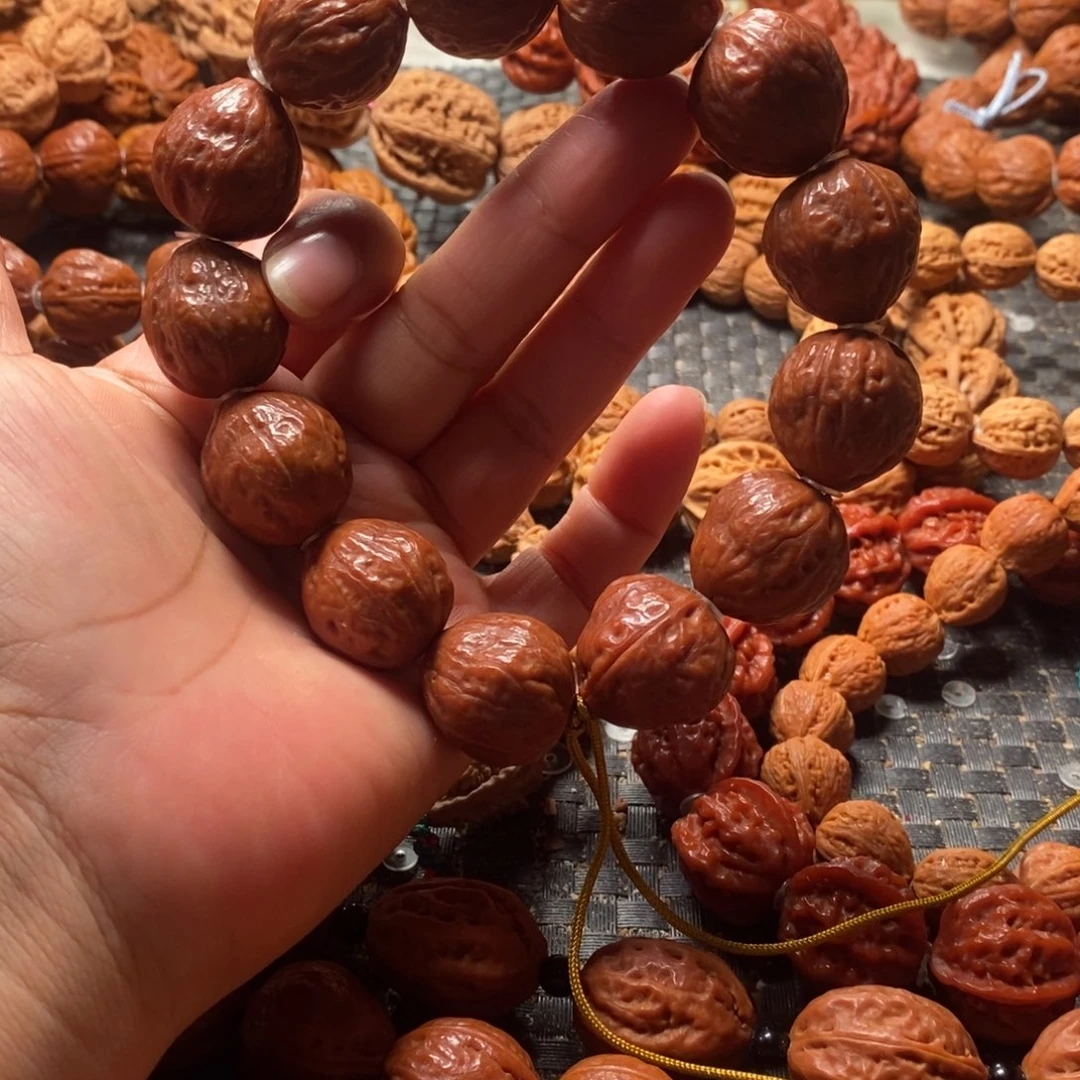 文玩核桃吊坠红枣