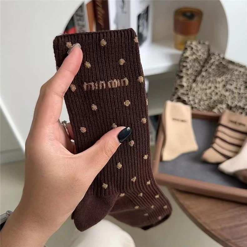 袜子女款秋冬中筒长袜新款条纹堆堆咖色ins时尚纯棉洋气百搭女袜