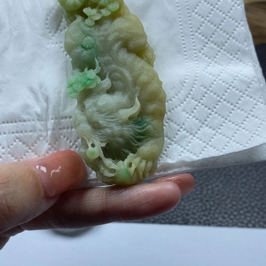 冬***雨未镶嵌定制翡翠虎