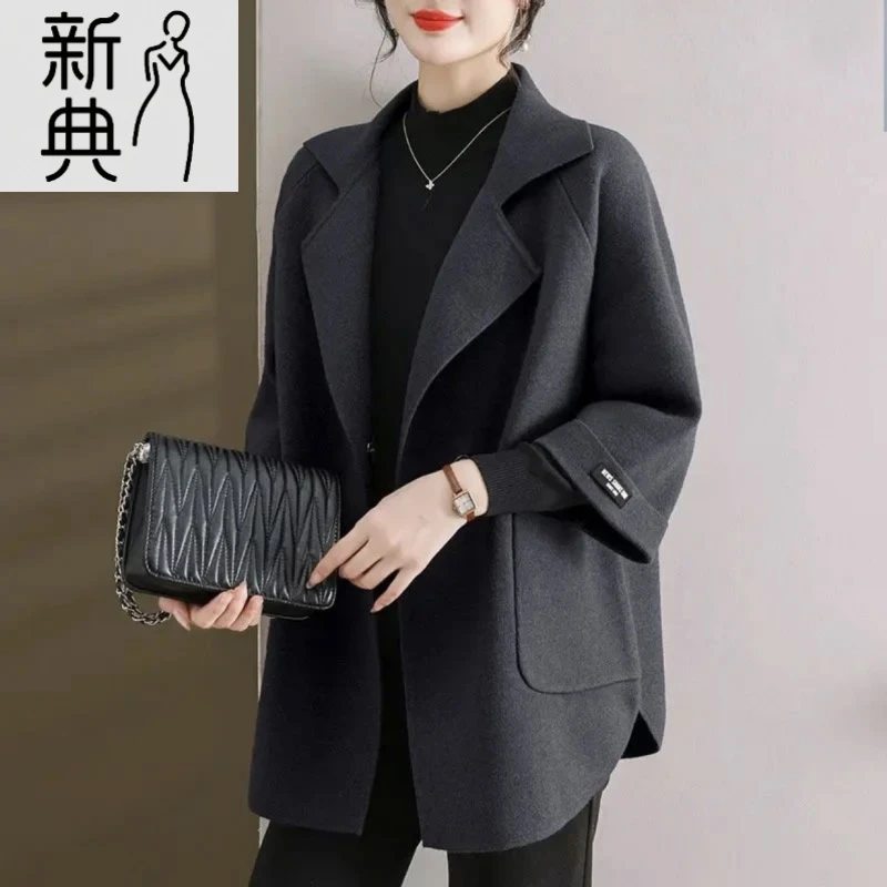 中老年妈妈2025新款时髦贵妇人风春秋毛呢外套洋气女装