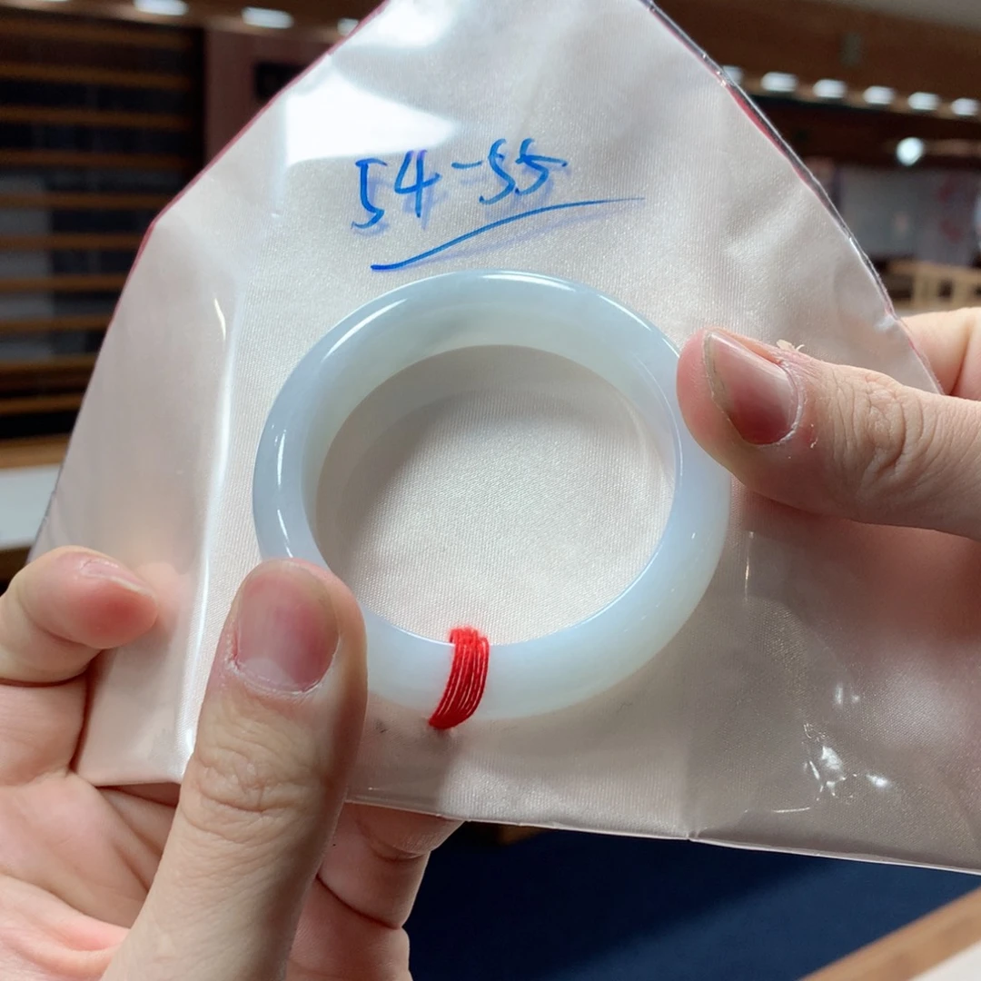 翡翠手镯未镶嵌买断