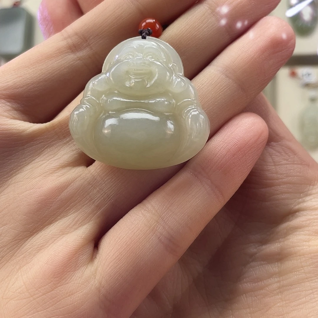 是***呀和田玉未镶嵌颈饰