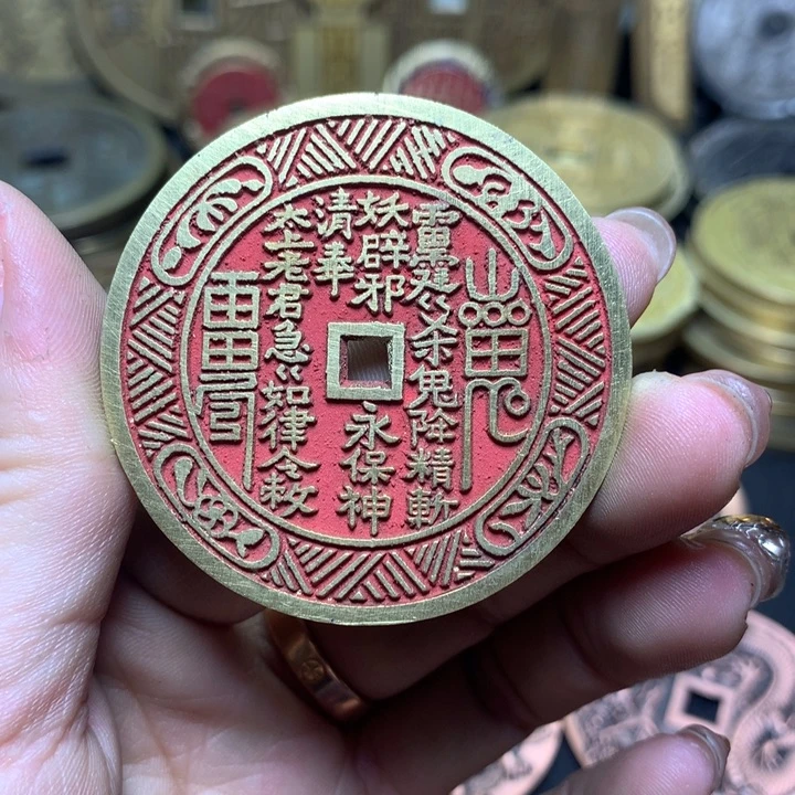 铜现代工艺品翻砂铸造红色花边山鬼