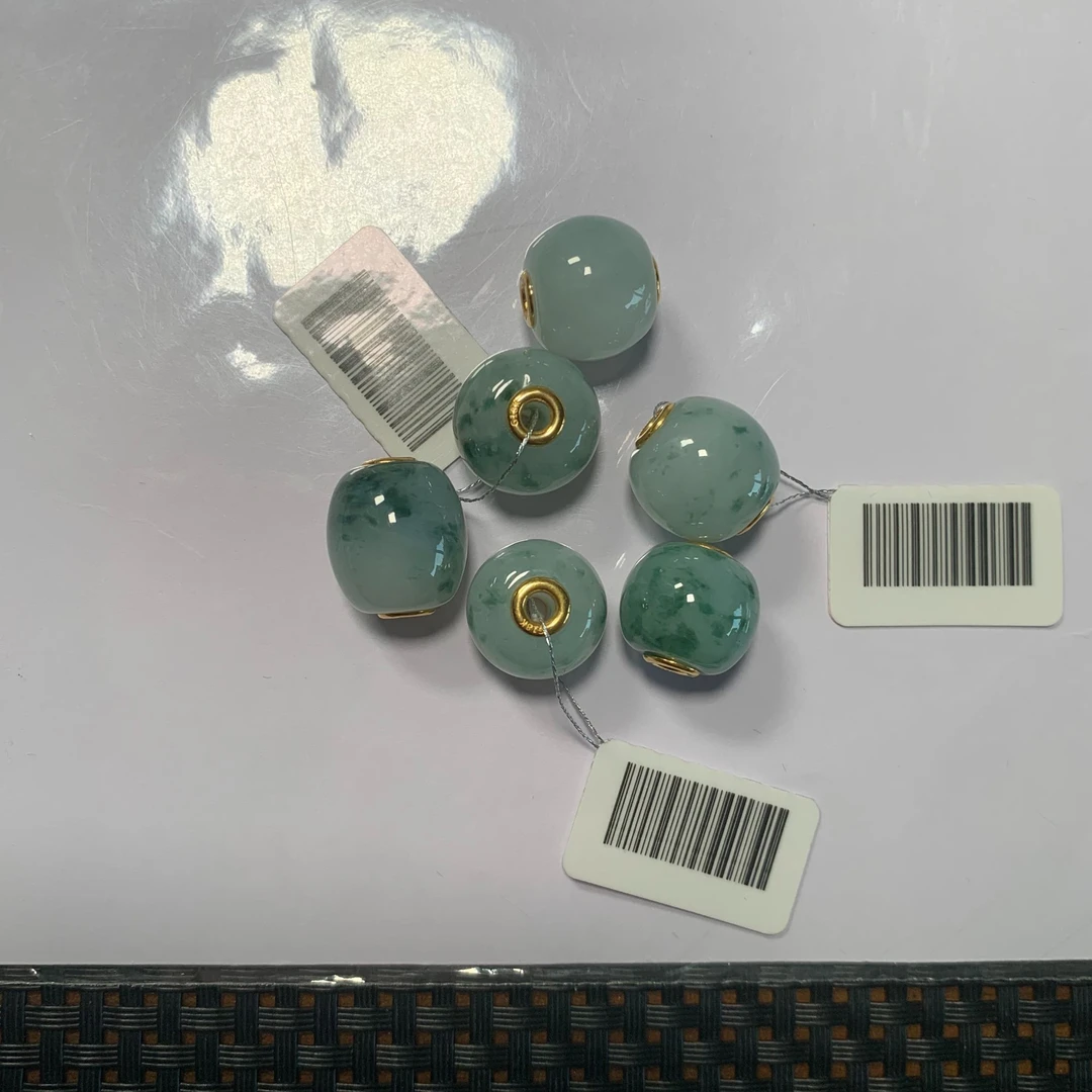 翡翠A货18K金镶嵌路路通多样性发货，发一件439