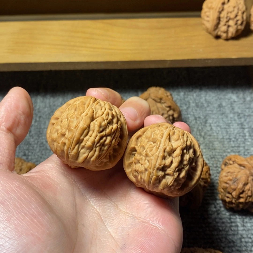 吊坠文玩核桃白狮