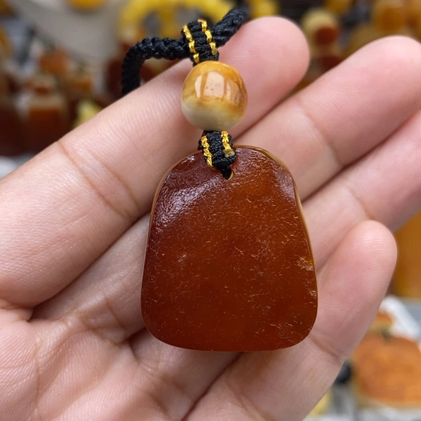 【闪购商品】琥珀颈饰未镶嵌