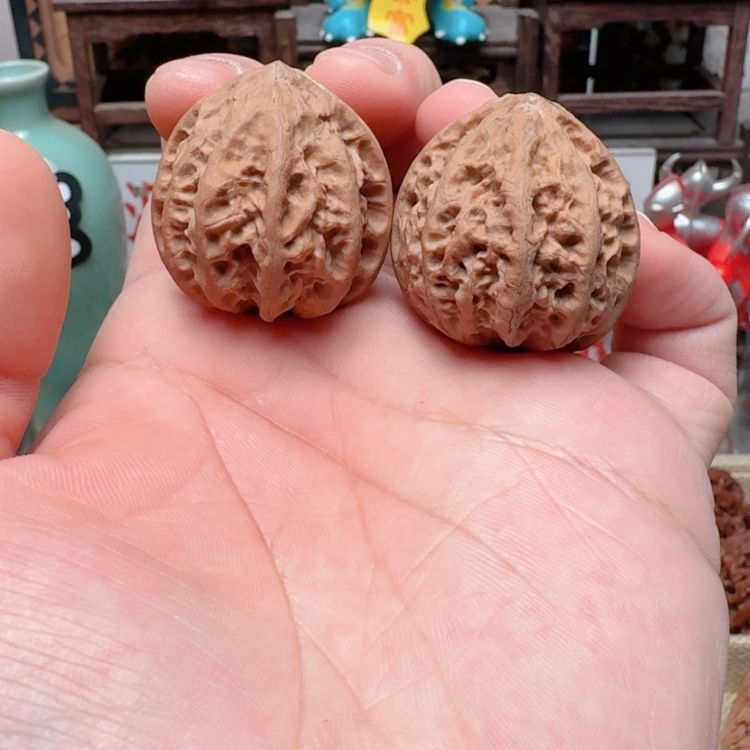 文玩核桃吊坠金刚丸