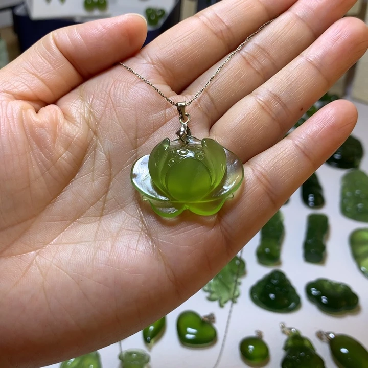 岫玉银S925镶嵌颈饰吊坠