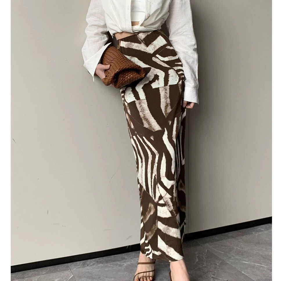 【卡门】花色半身裙女夏季新休闲款时尚气质显瘦斑马纹半身裙8510