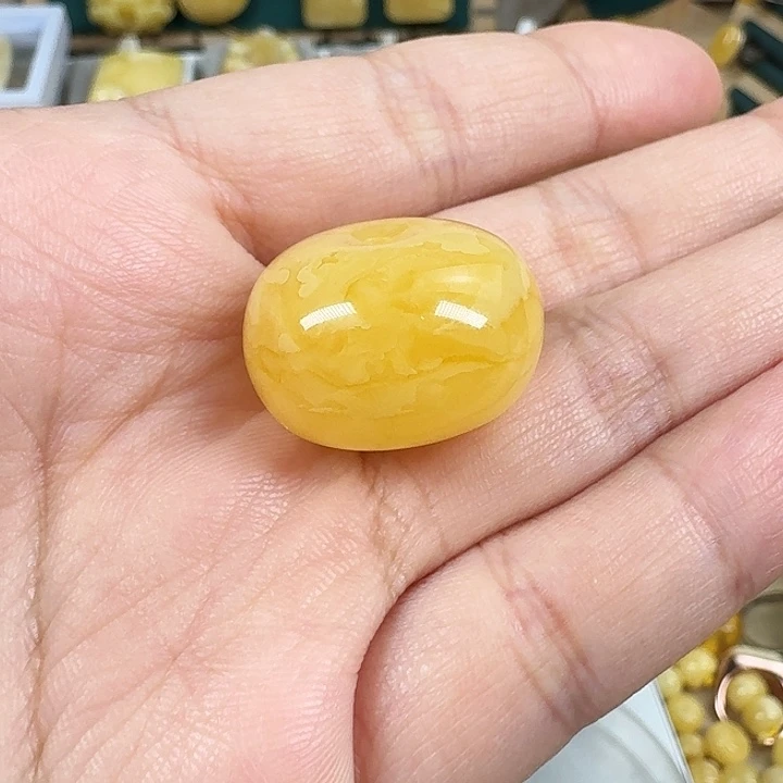 蜜蜡珠宝奇石未镶嵌