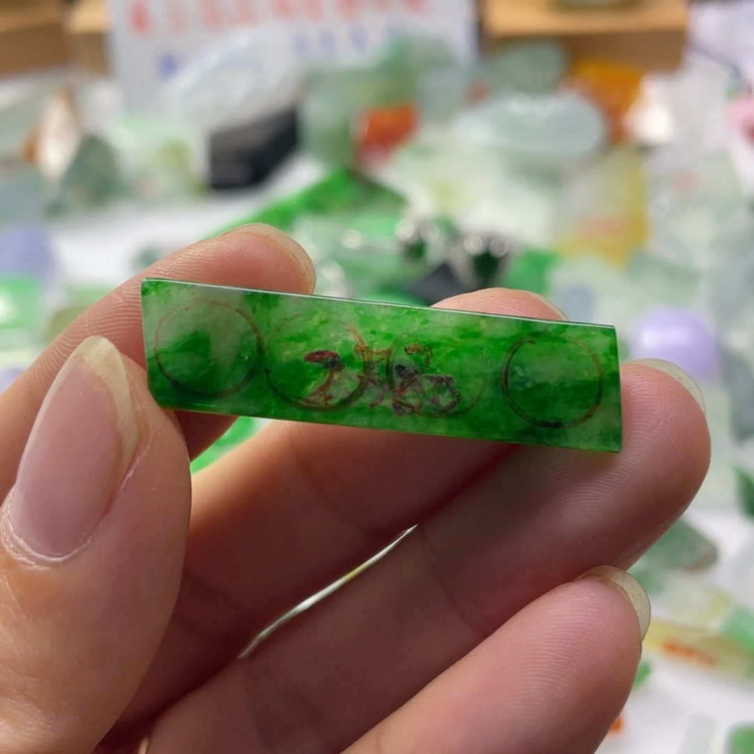 定制翡翠未镶嵌天然缅甸翡翠