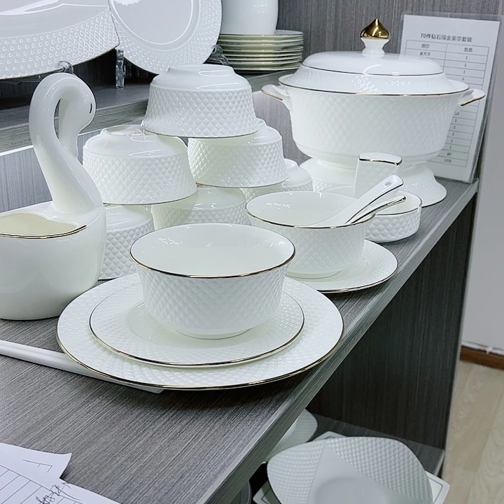 X****景德镇高端骨瓷餐具差价