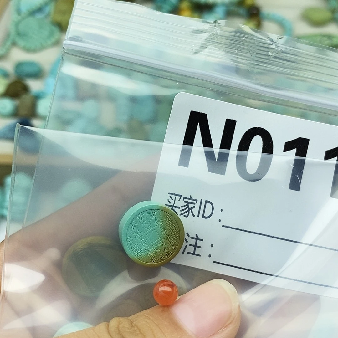 天***满未镶嵌配饰南红玛瑙