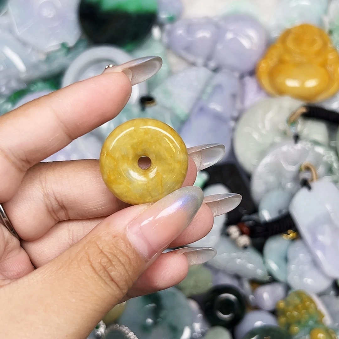 翡翠未镶嵌颈饰111