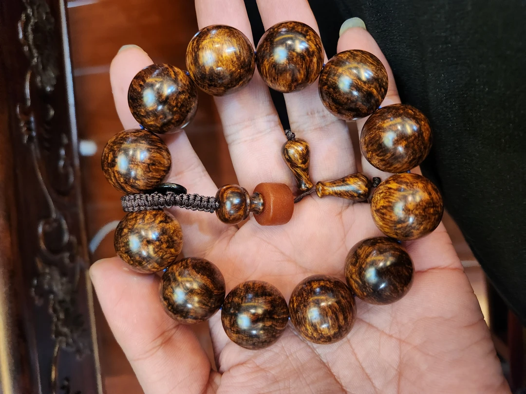 海南黄花梨2.0爆满芝麻花老油梨精品手串