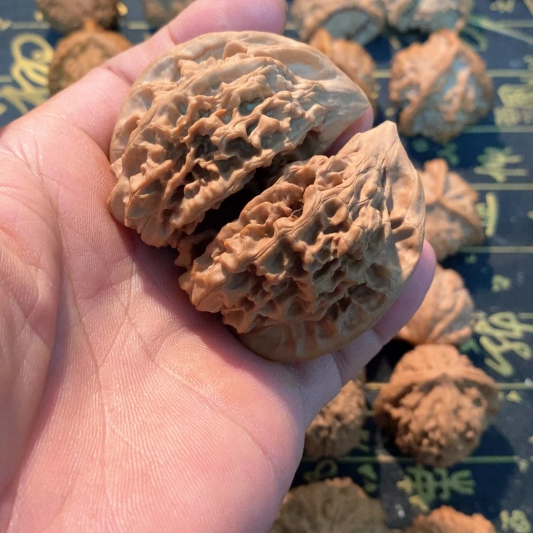 文玩麻核桃半壁江山