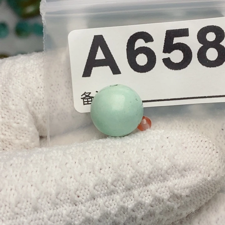 南红玛瑙未镶嵌珠宝奇石
