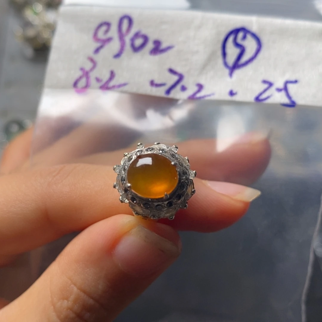 定制翡翠未镶嵌不退不换