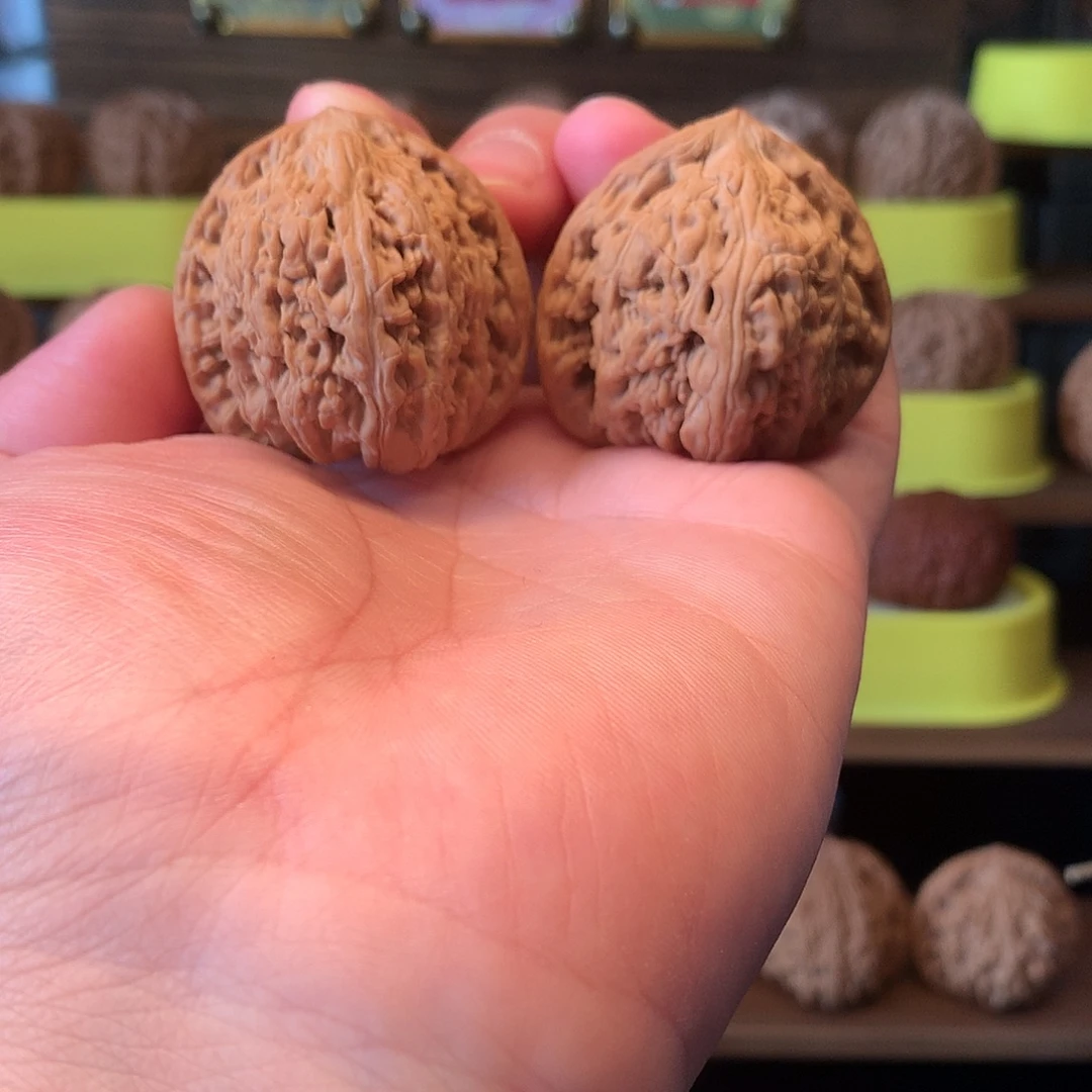 文玩核桃吊坠密纹