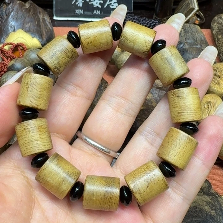 大叶紫檀（黑酸枝木类）