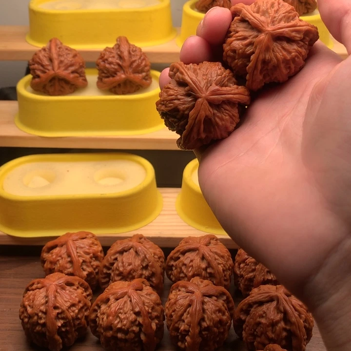 胡***叔文玩核桃吊坠核桃