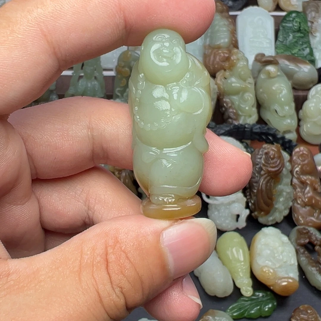 和田玉未镶嵌挂件