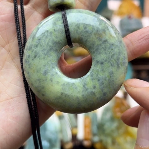 岫玉挂件未镶嵌挂件