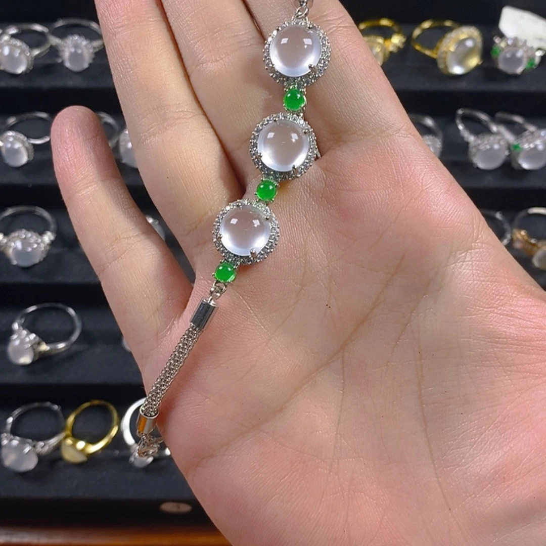 深****石英质玉合金手链