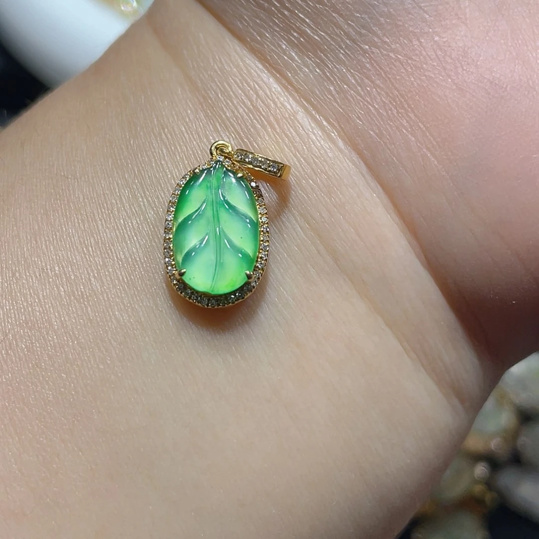 翡翠颈饰18K金镶嵌萌*哒