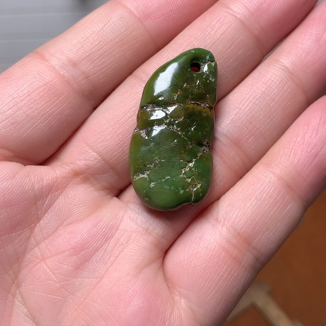 知***践绿松石未镶嵌珠宝奇石