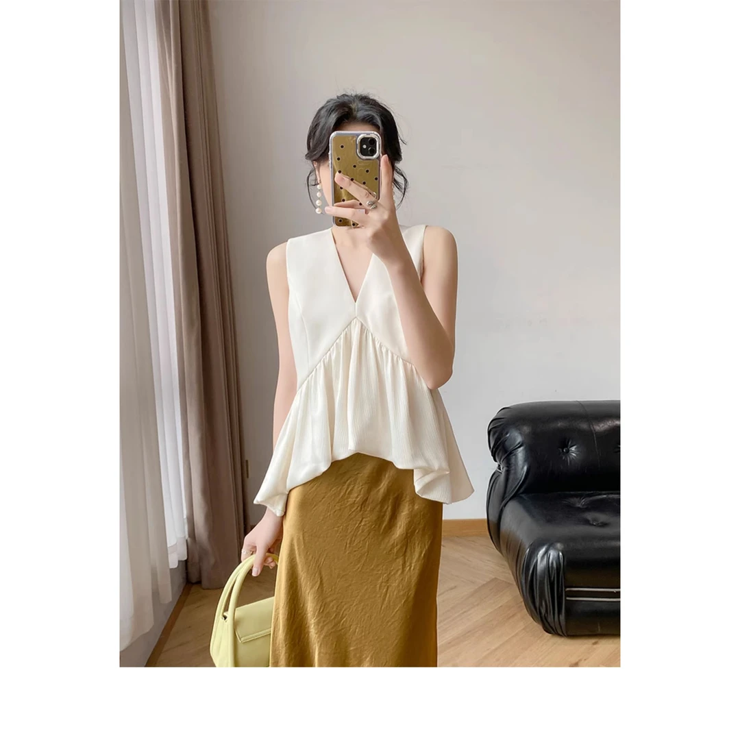 时尚v领无袖背心夏季新款夏装宽松30-40岁品牌上档次新款潮牌女装