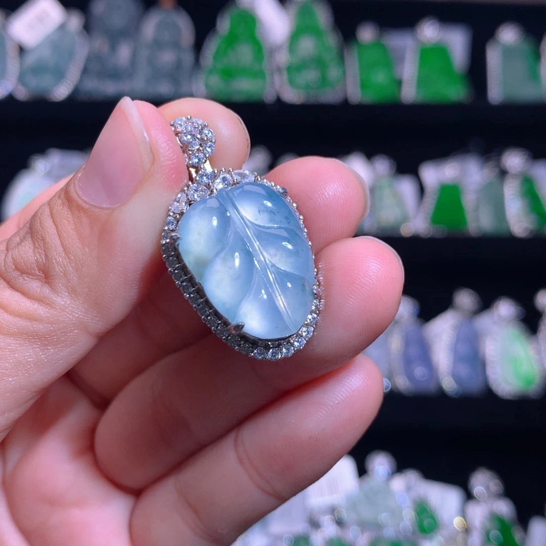 【闪购商品】颈饰银S925镶嵌翡翠天然翡翠