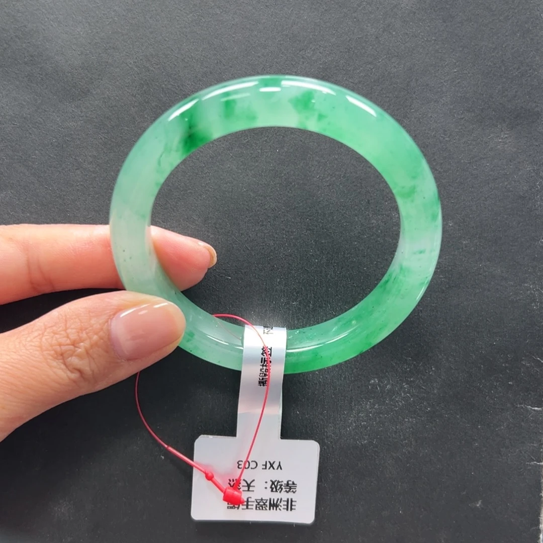 石英质玉未镶嵌手镯+56