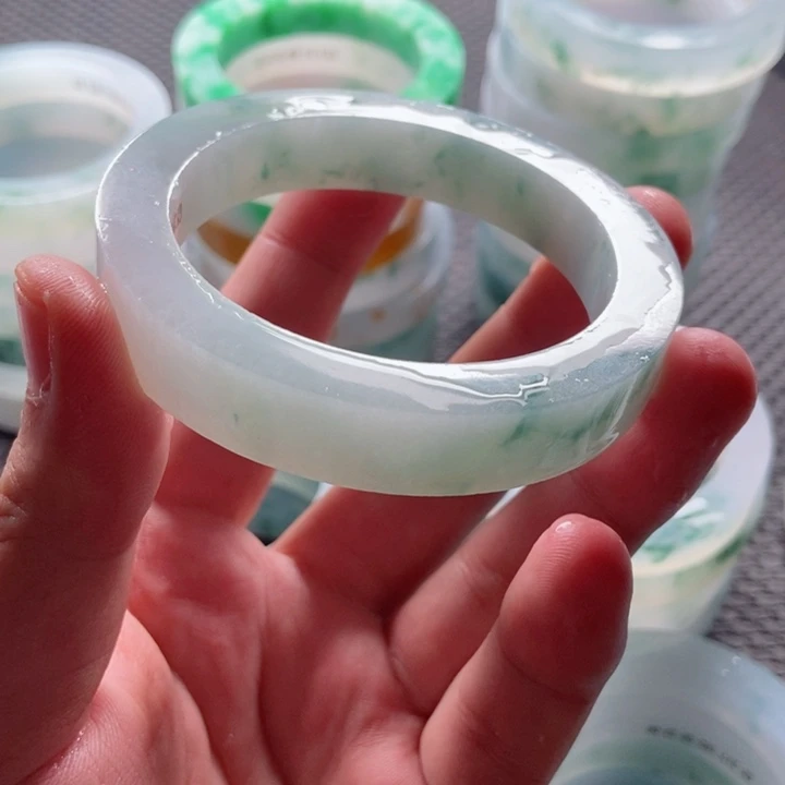 定制翡翠未镶嵌雨*石