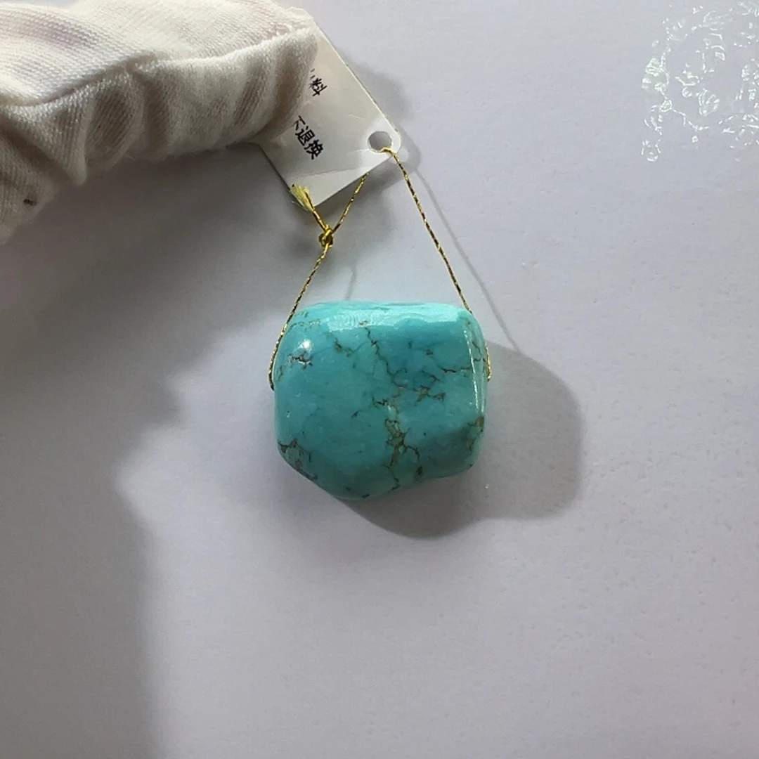 绿松石未镶嵌挂件
