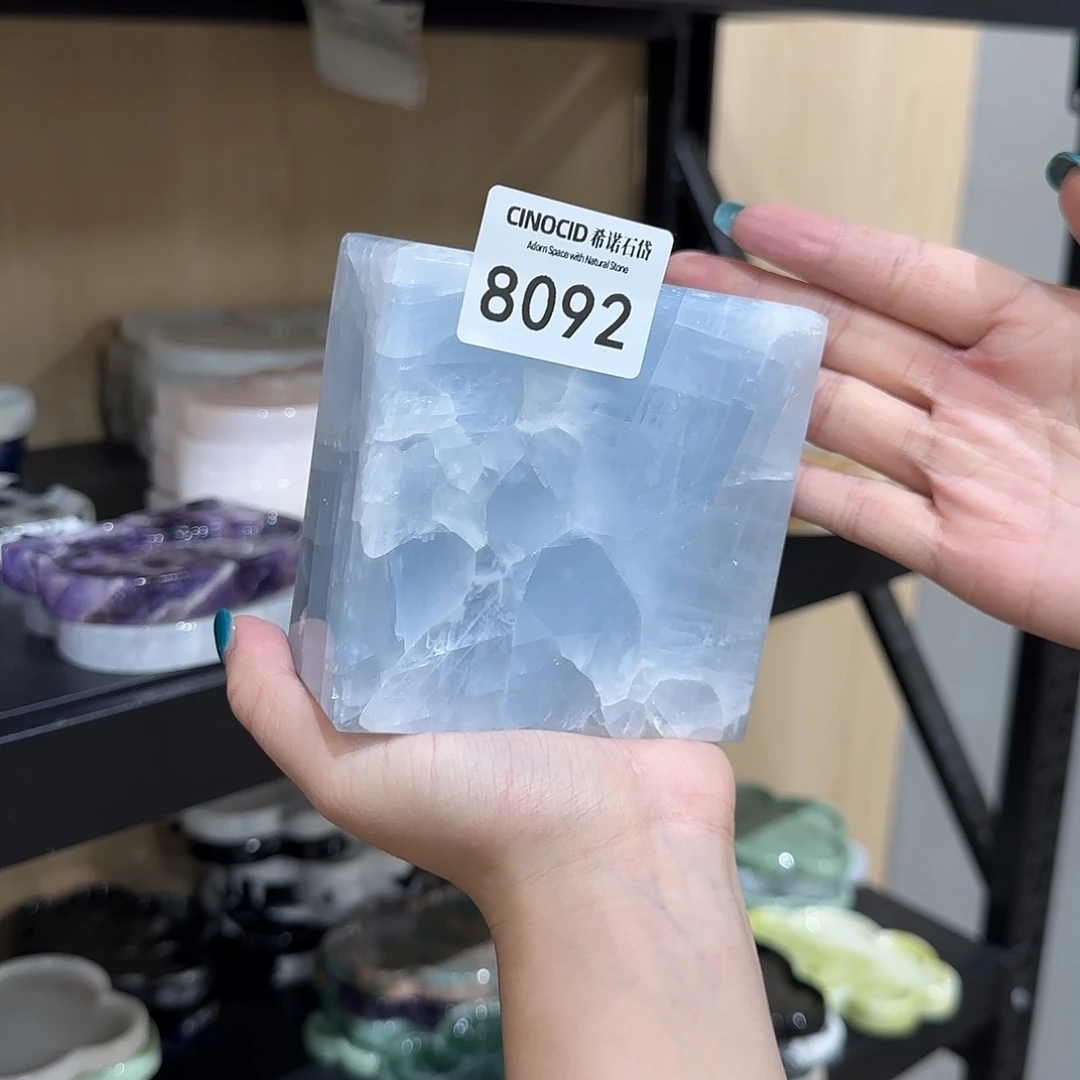 8092蓝水晶墩墩福利