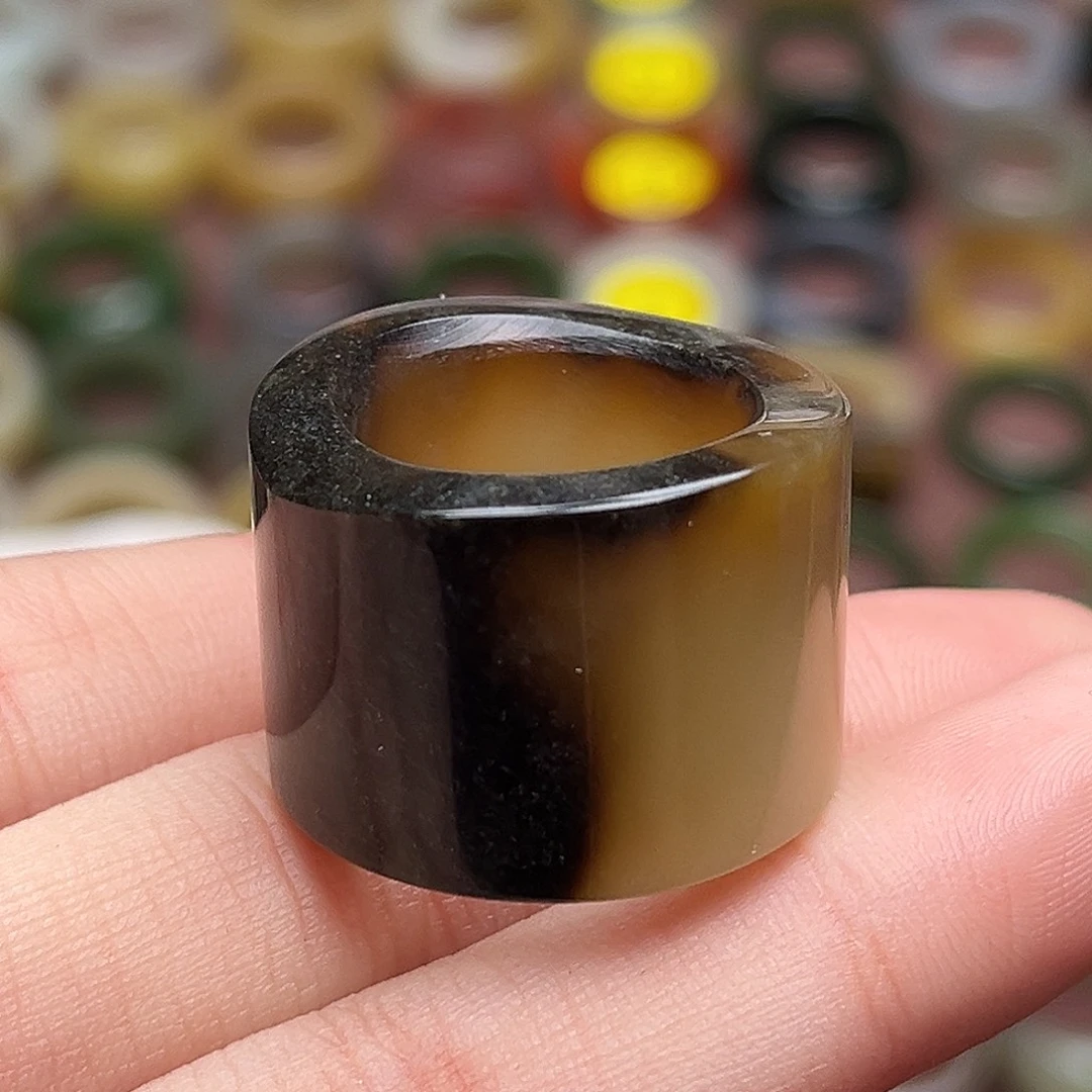 和田玉未镶嵌戒指16.9半山水黑皮新品