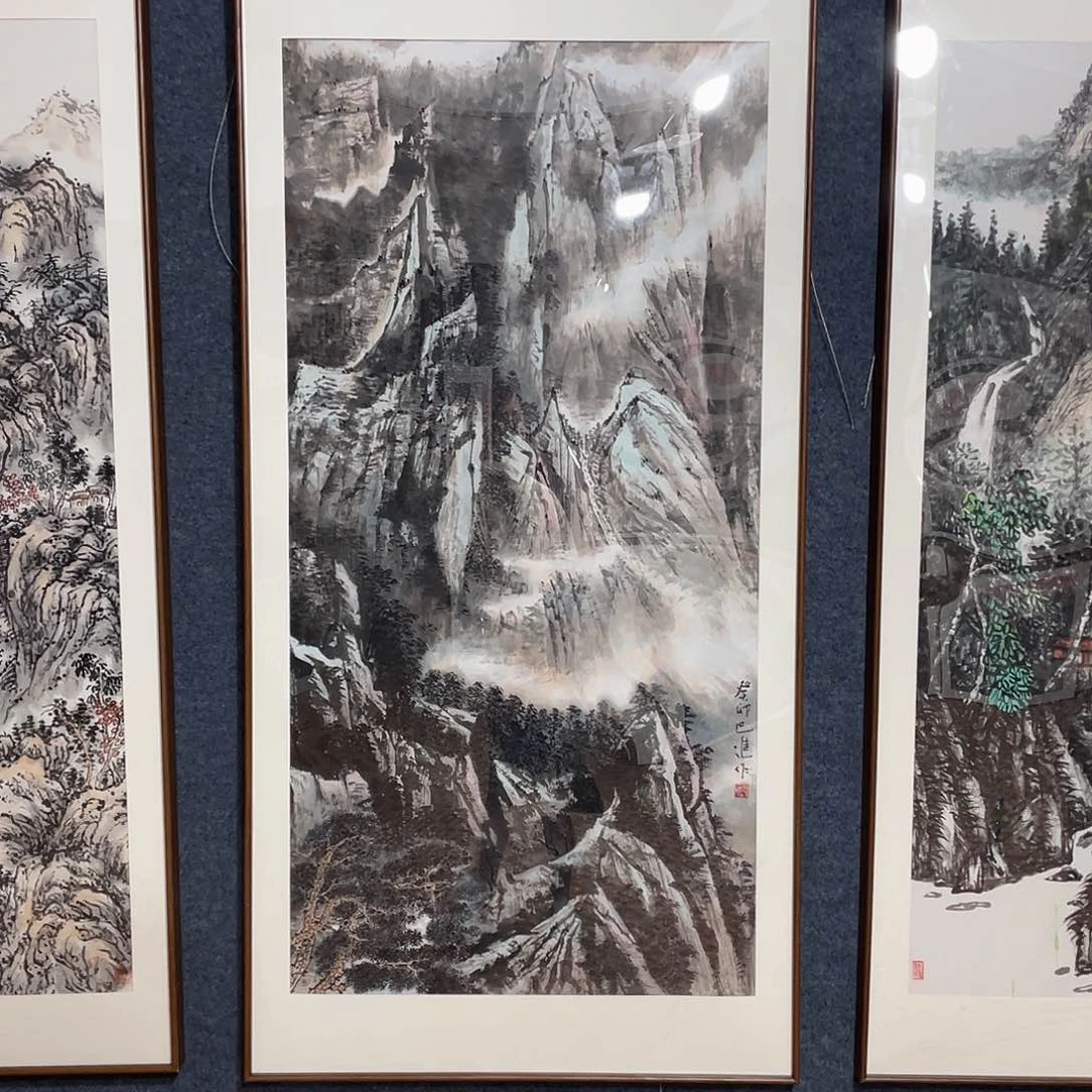 国画手绘作品带框