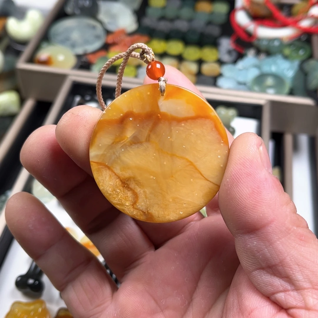 蛇纹石玉原石未镶嵌