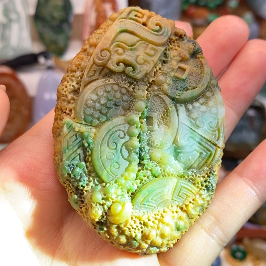 颈饰未镶嵌翡翠八破图