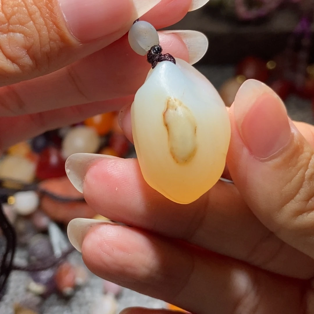 玛瑙/玉髓未镶嵌珠宝半成品