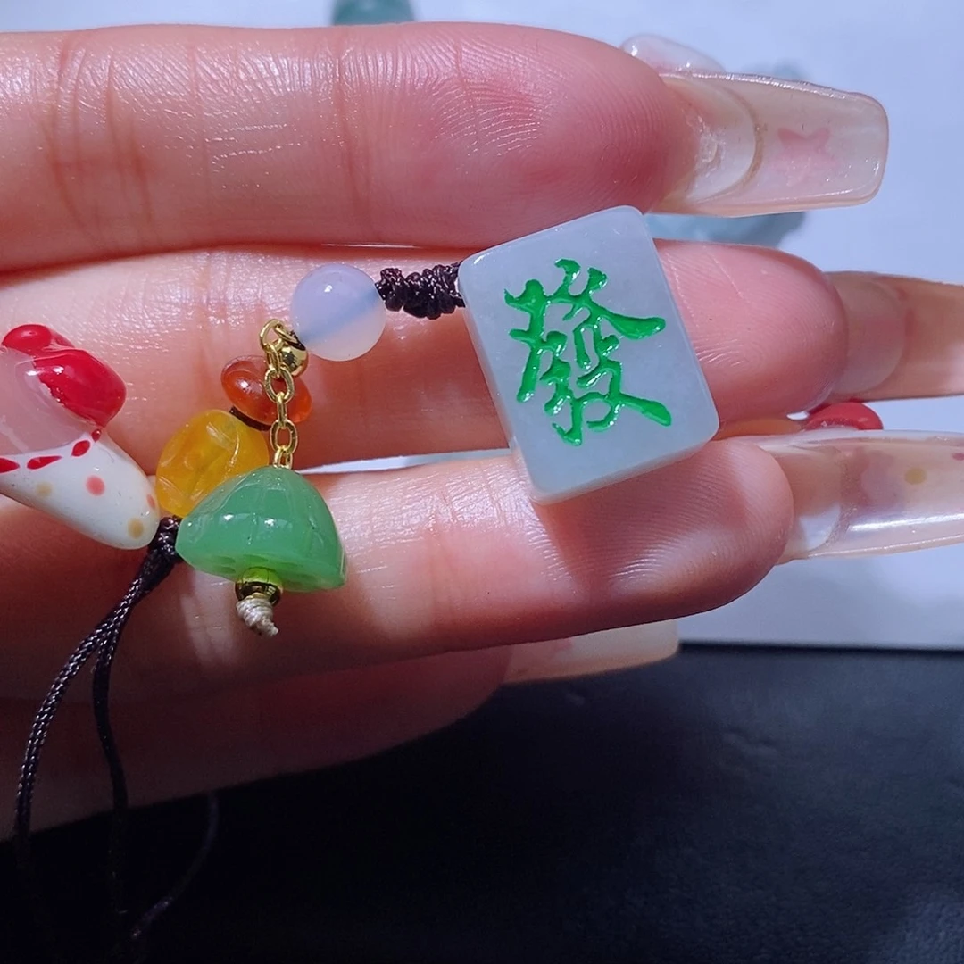 翡翠挂件未镶嵌一**样