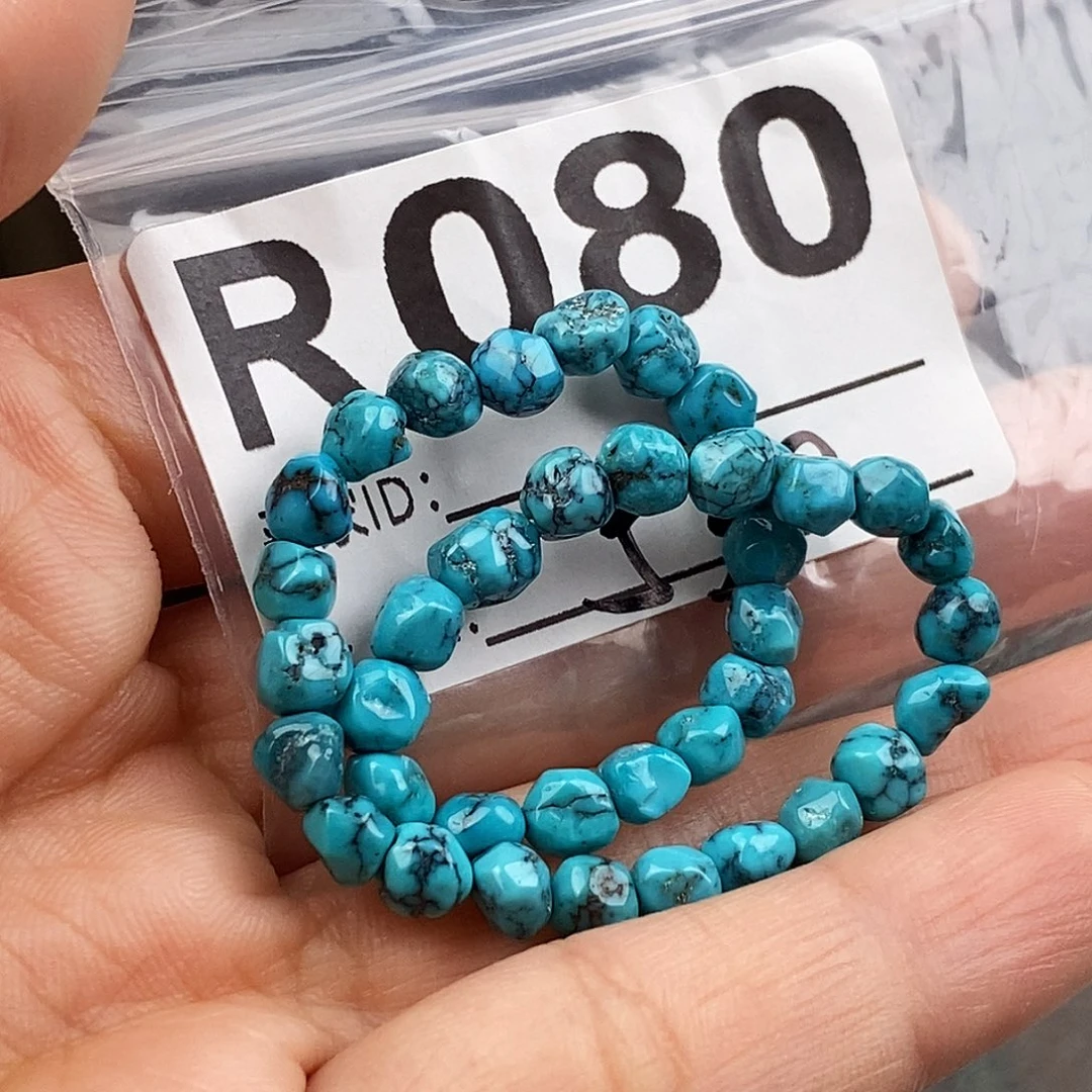 绿松石未镶嵌原矿